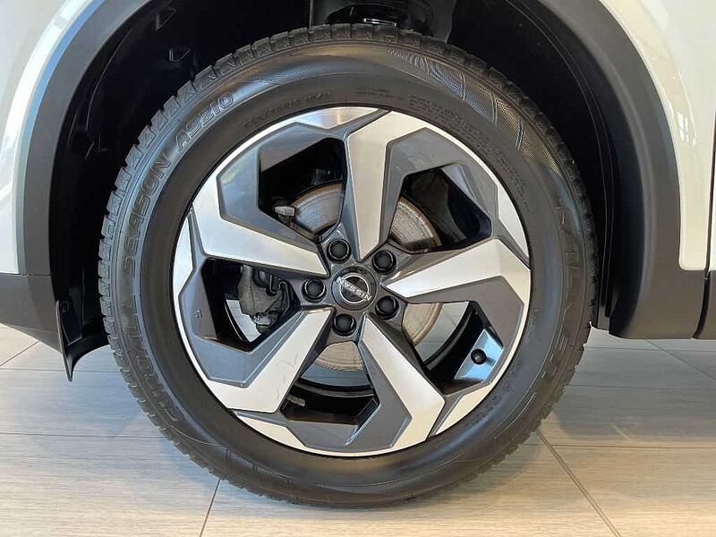 Nissan Qashqai 1.3 DIG-T MHEV Xtronic N-Connecta Winter