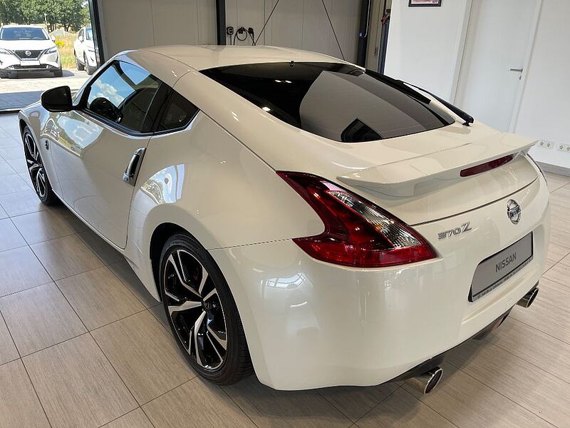 Nissan 370 Z Pack Navi Kamera Invidia Gemini Bose Leder