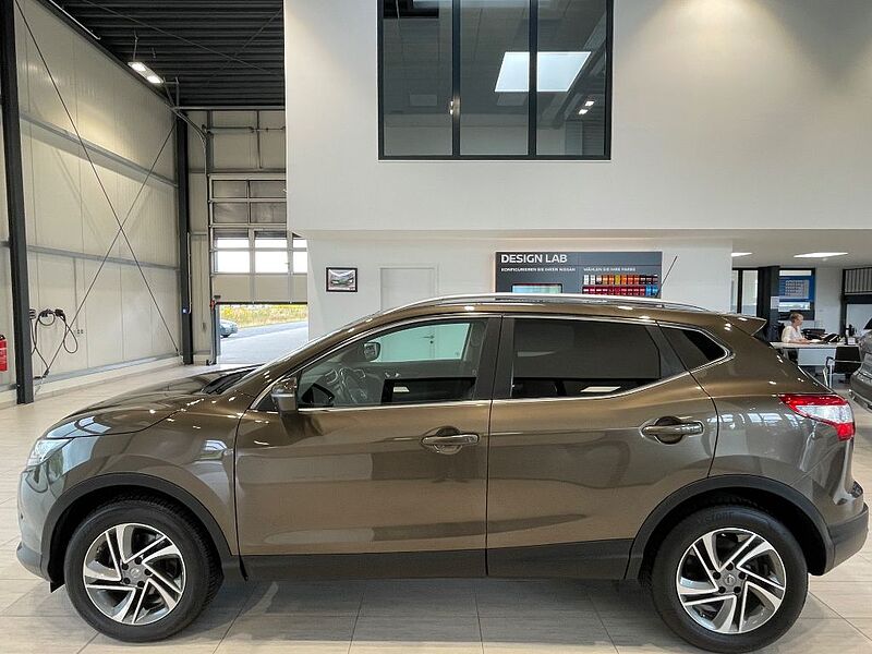 Nissan Qashqai 1.2 DIG-T TEKNA AHK Leder Bluetooth