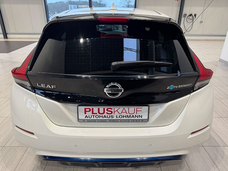 Nissan Leaf 40 kWh N-Connecta Winter Paket 360° Kamera